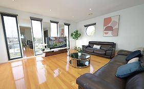Luxury 7Brm Entire House Lakeview Blackswans Wifi Bbq Resort